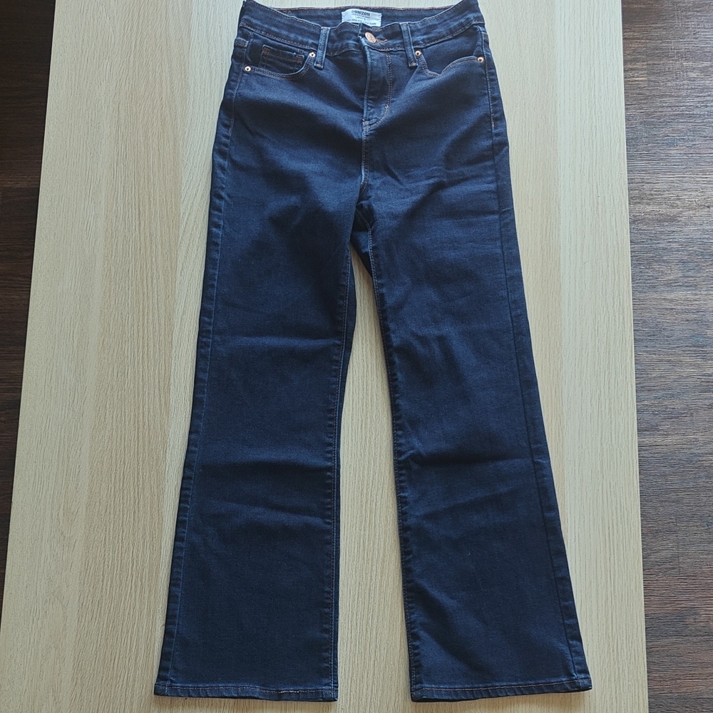 WOMEN'S DENIZEN HIGH-RISE CROP FLARE JEANS FROM LEVI'S (SIZE 2)